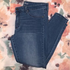 Universal thread skinny jeans